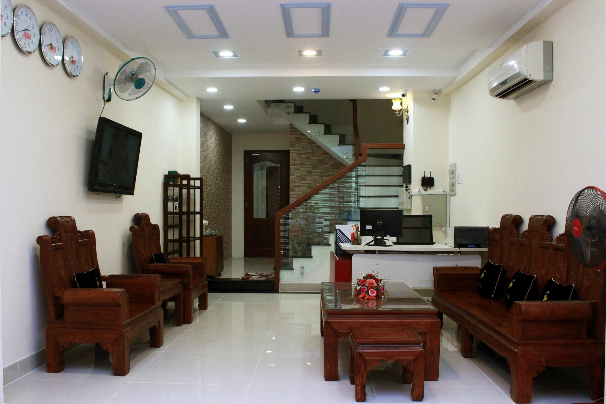 Sunny Guest House Хошимін Екстер'єр фото